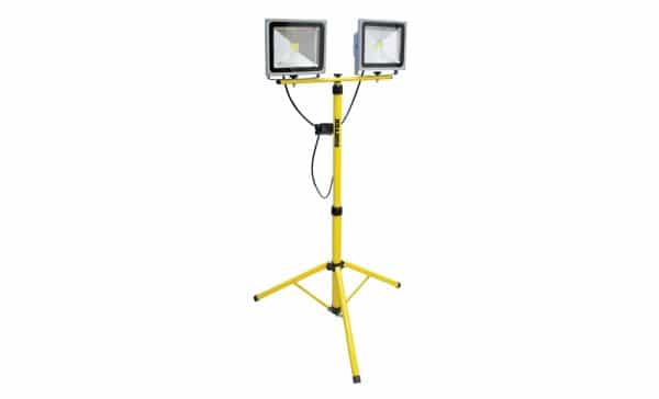 HC96712 - Reflector Con Soporte Telescopico 2X30W Surtek REF30X2